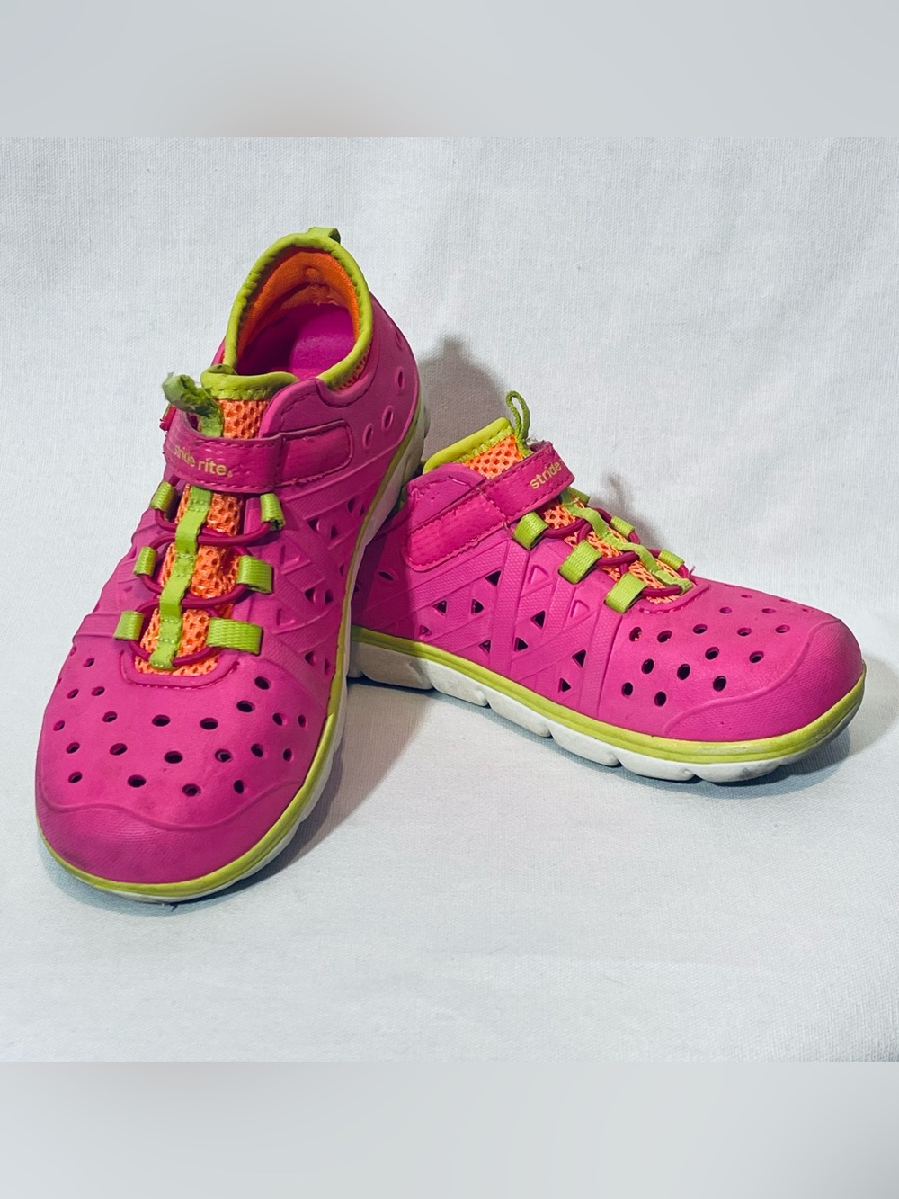Stride Rite Made 2 Play Phibian Unisex Kids Hook & Loop Sneaker US 13 EU 31